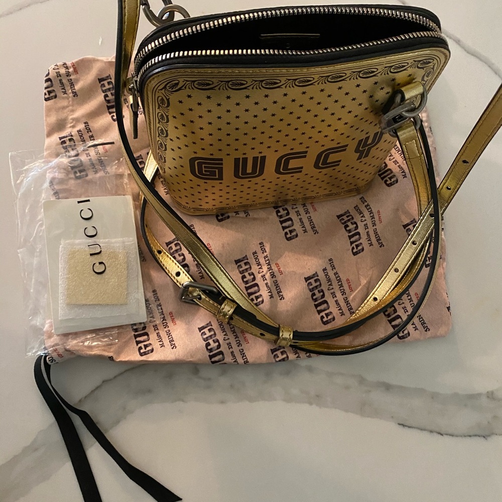 Gucci crossbody limited edition🔆